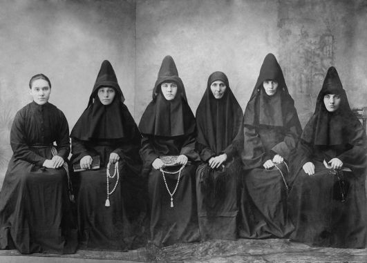 Монахини Тихвино-Богородицкого монастыря. Фото начала XX в.